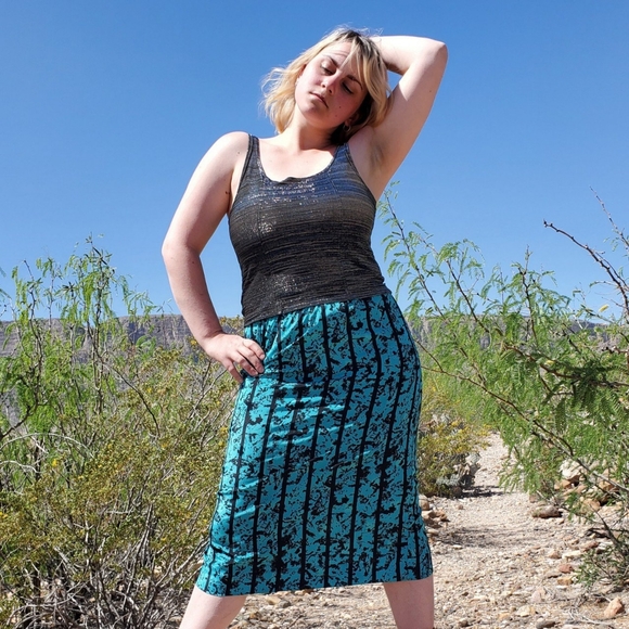 1980s Vintage ILGWU Union Made Pencil Skirt - Picture 2 of 4